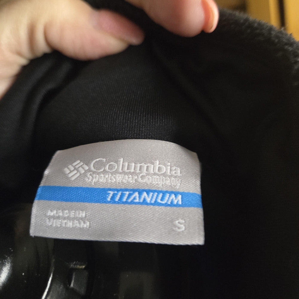 Columbia Women's Charcoal Fleece Jacket - Picture 5 of 5